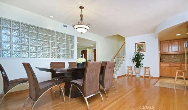 11304 Dona Lola, Studio City, CA 91604