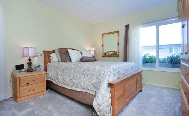 11304 Dona Lola, Studio City, CA 91604