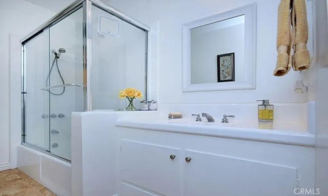 11304 Dona Lola, Studio City, CA 91604