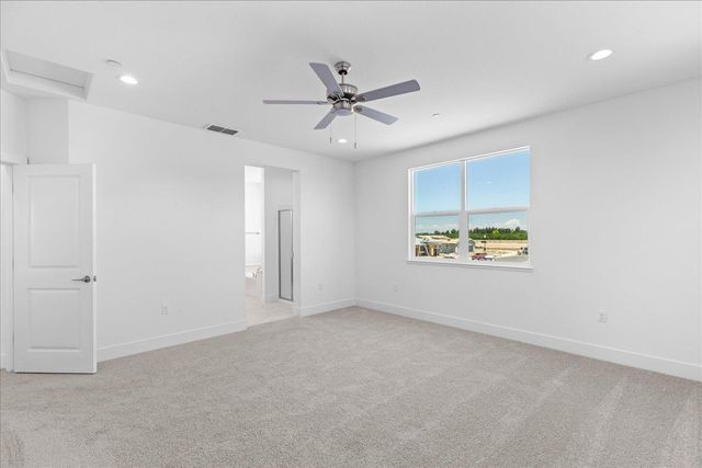2080 Zane Way, Turlock, CA 95382