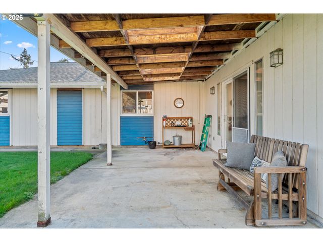 12653 Ne Hassalo St, Portland, OR 97230