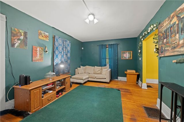 48 Garnet Street, Rochester, NY 14609