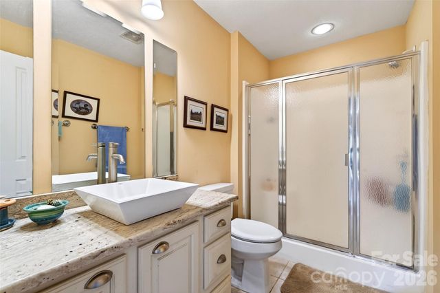 600 Sassafras Drive, Spruce Pine, NC 28777