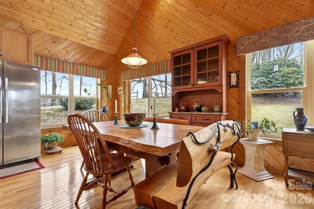 600 Sassafras Drive, Spruce Pine, NC 28777