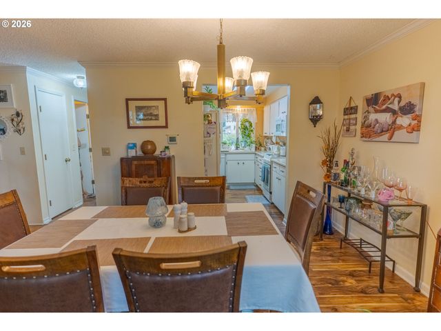 279 MCNARY HEIGHTS Dr N, Keizer, OR 97303