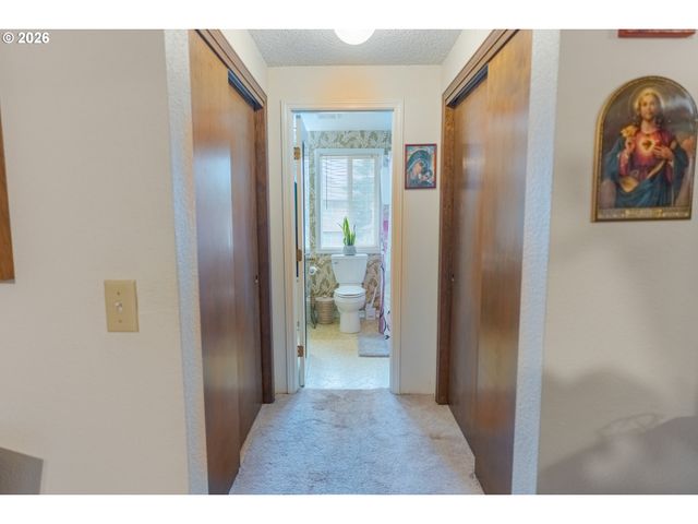 279 MCNARY HEIGHTS Dr N, Keizer, OR 97303