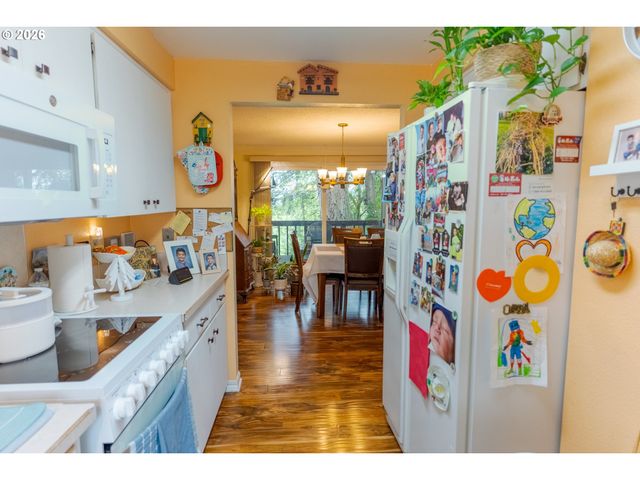 279 MCNARY HEIGHTS Dr N, Keizer, OR 97303