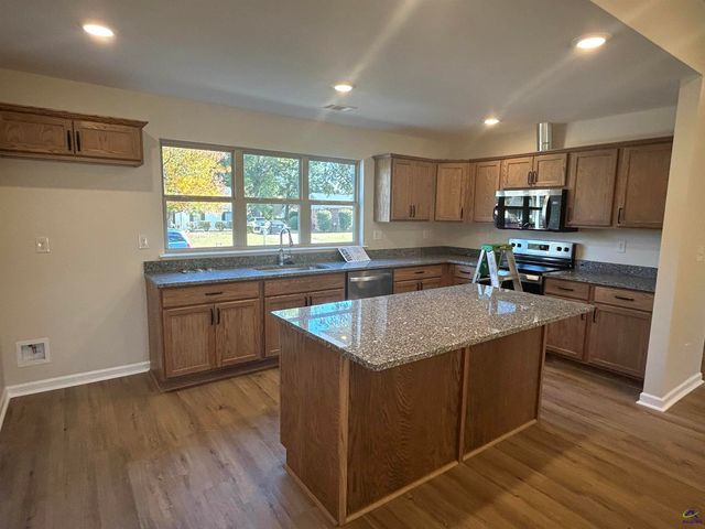 109 Haag Drive, Warner Robins, GA 31093