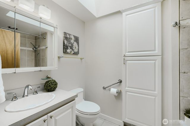 13426 117th Avenue NE, Kirkland, WA 98034