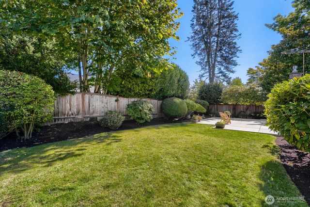 13426 117th Avenue NE, Kirkland, WA 98034