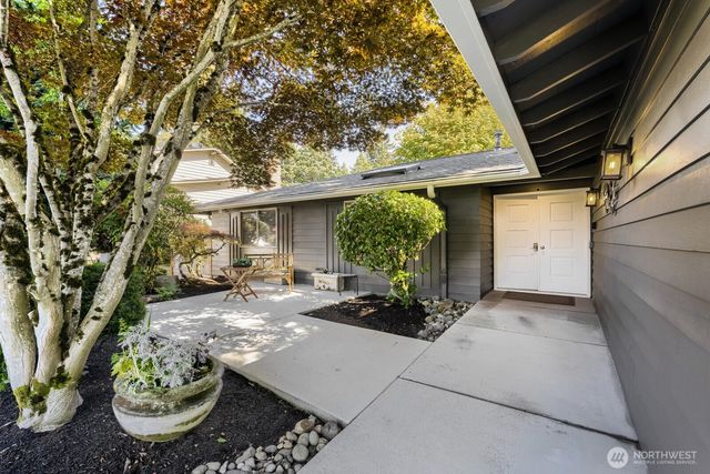 13426 117th Avenue NE, Kirkland, WA 98034