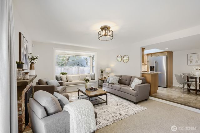 13426 117th Avenue NE, Kirkland, WA 98034