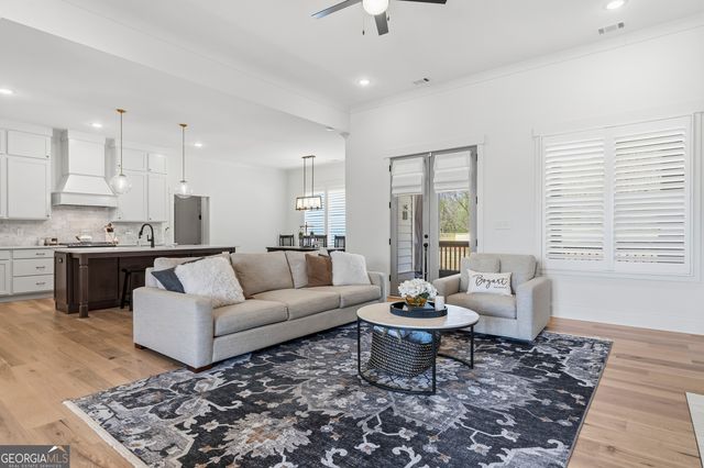 1180 Summerfield Lane, Bogart, GA 30622