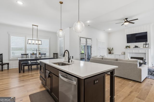 1180 Summerfield Lane, Bogart, GA 30622