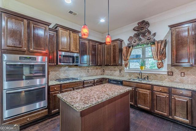 1405 Rainey Way, Hampton, GA 30228