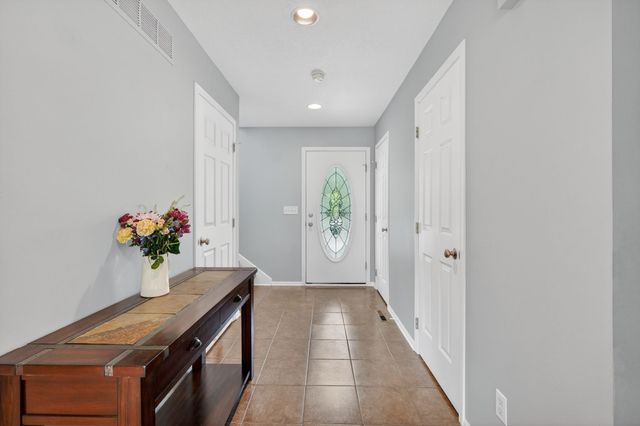4809 Sawyers Drive, Des Moines, IA 50310