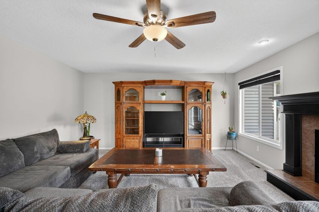 4809 Sawyers Drive, Des Moines, IA 50310