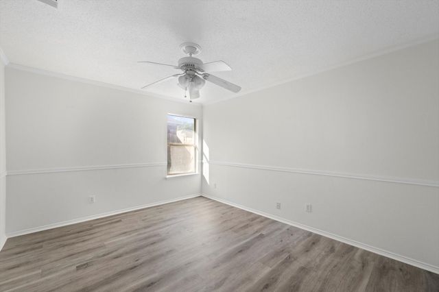 8008 Peregrine Trail, Arlington, TX 76001