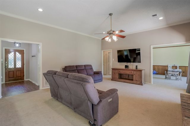 1034 Huntington Drive, Duncanville, TX 75137