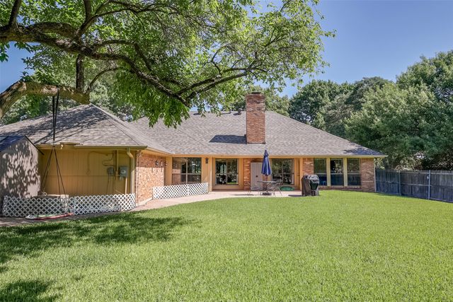 1034 Huntington Drive, Duncanville, TX 75137