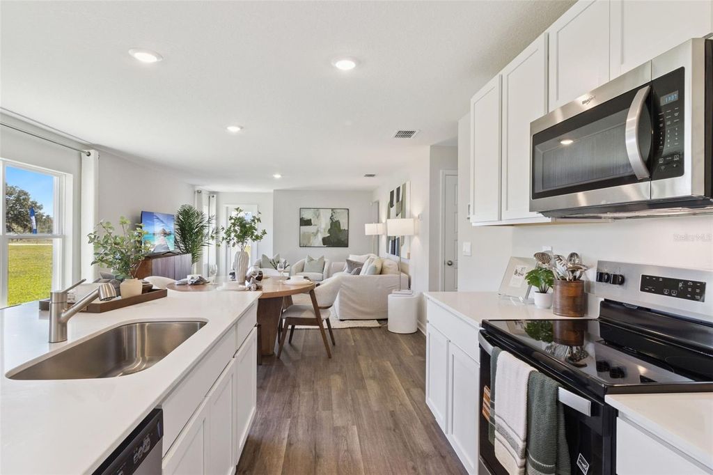 Image 12 of property listing at 4238 FENNEC FOX WAY, Lakeland, FL 33810