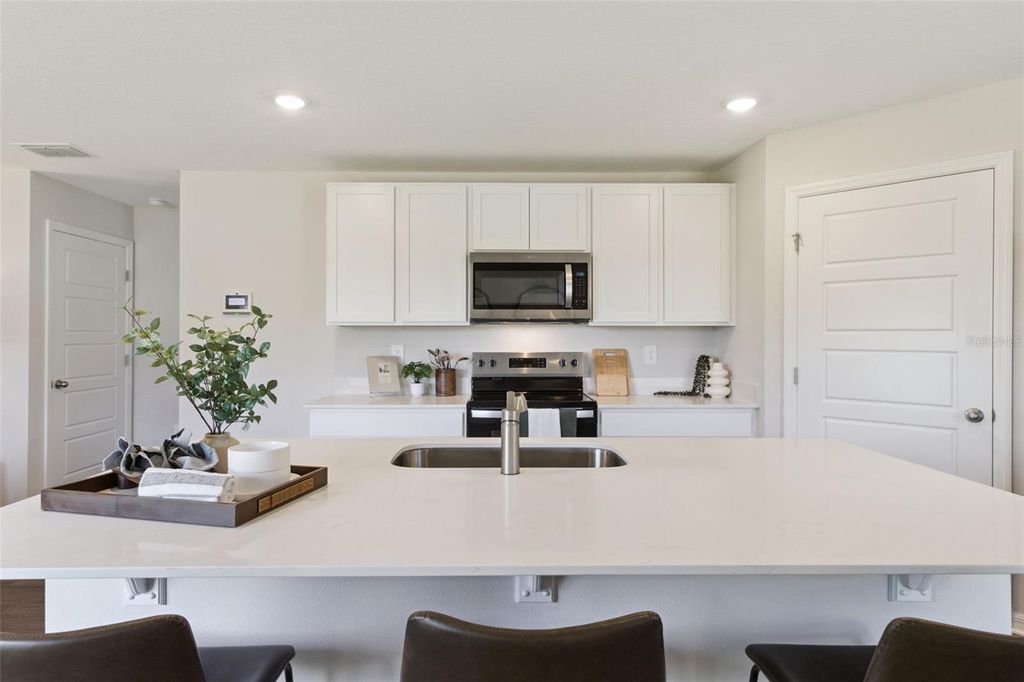 Image 15 of property listing at 4238 FENNEC FOX WAY, Lakeland, FL 33810