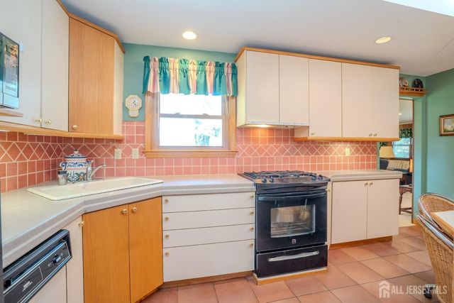 2215 Polk Avenue, North Brunswick, NJ 08902