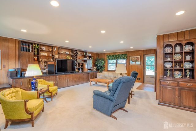 2215 Polk Avenue, North Brunswick, NJ 08902