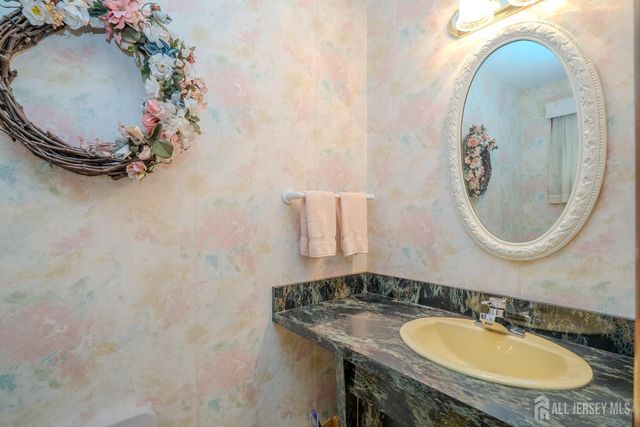 2215 Polk Avenue, North Brunswick, NJ 08902