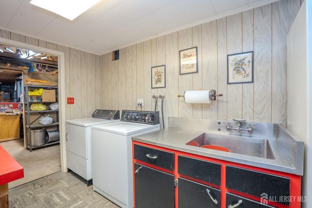2215 Polk Avenue, North Brunswick, NJ 08902