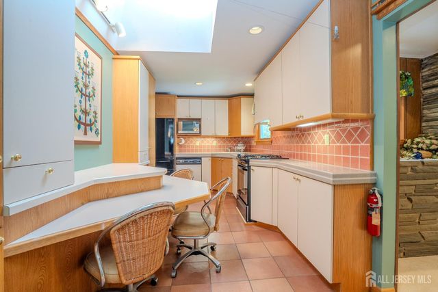 2215 Polk Avenue, North Brunswick, NJ 08902