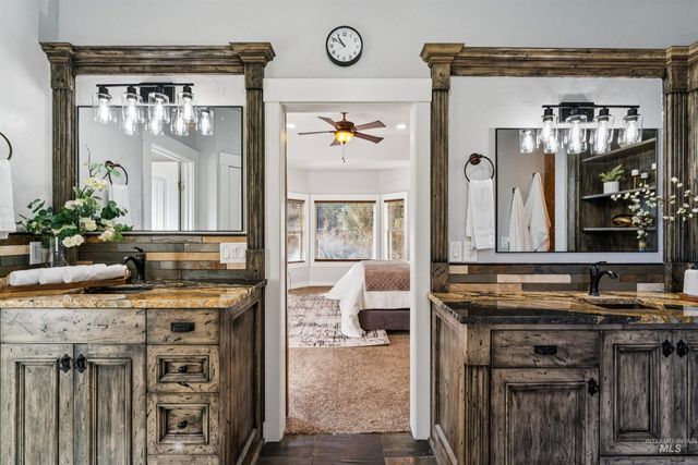 6268 W Lake Hazel Rd, Nampa, ID 83687
