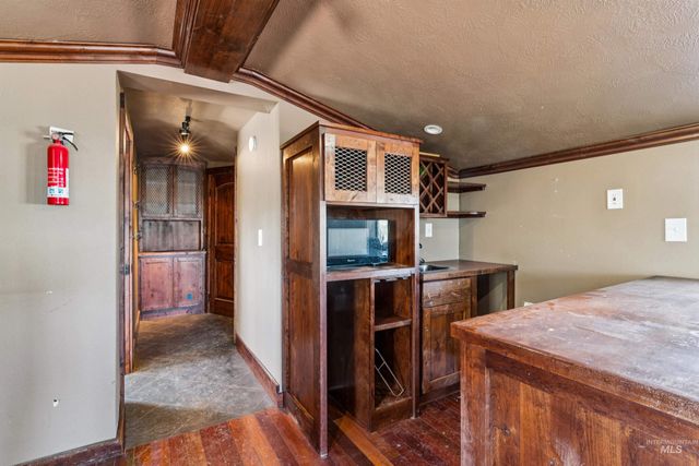 6268 W Lake Hazel Rd, Nampa, ID 83687