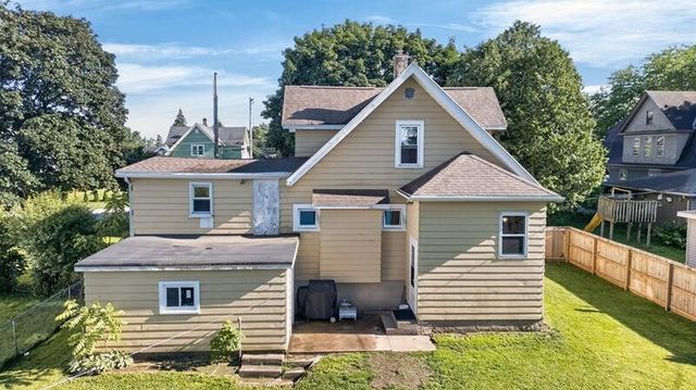 2420 Erie AVENUE, Sheboygan, WI 53081
