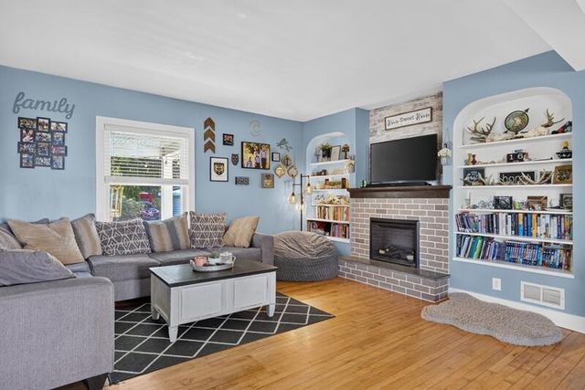 2420 Erie AVENUE, Sheboygan, WI 53081