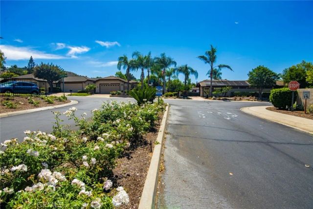 2944 Hyde Park Circle, Riverside, CA 92506