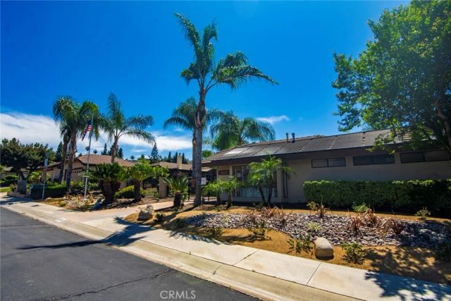 2944 Hyde Park Circle, Riverside, CA 92506