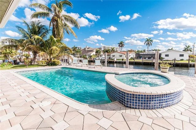 2732 NE 10th St, Pompano Beach, FL 33062