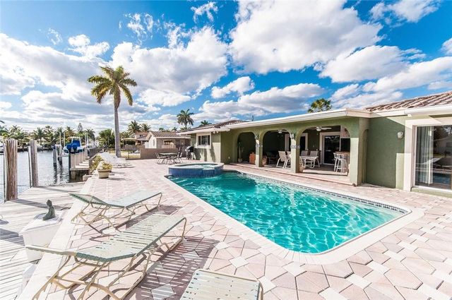 2732 NE 10th St, Pompano Beach, FL 33062