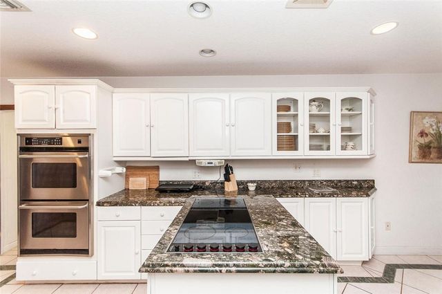 2732 NE 10th St, Pompano Beach, FL 33062