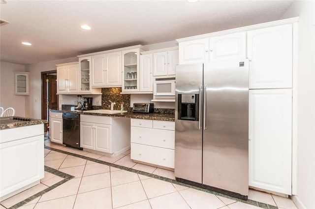 2732 NE 10th St, Pompano Beach, FL 33062