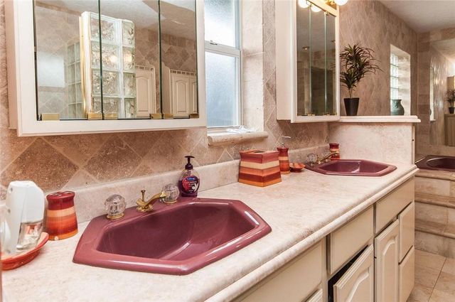 2732 NE 10th St, Pompano Beach, FL 33062