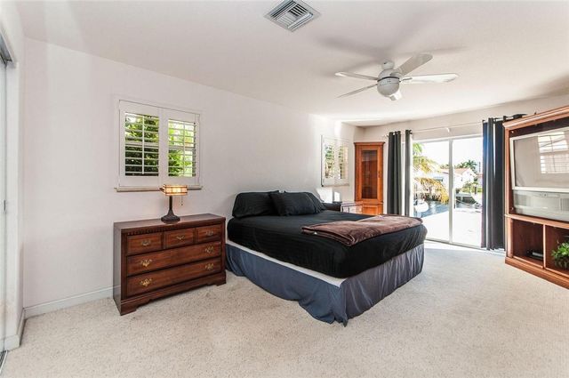 2732 NE 10th St, Pompano Beach, FL 33062