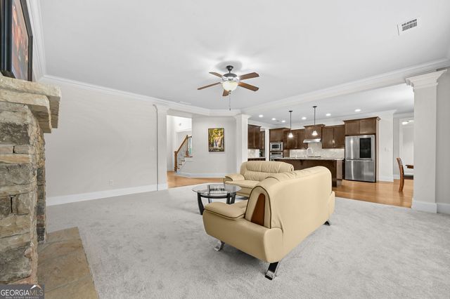 3086 Willow Leaf Drive, Suwanee, GA 30024