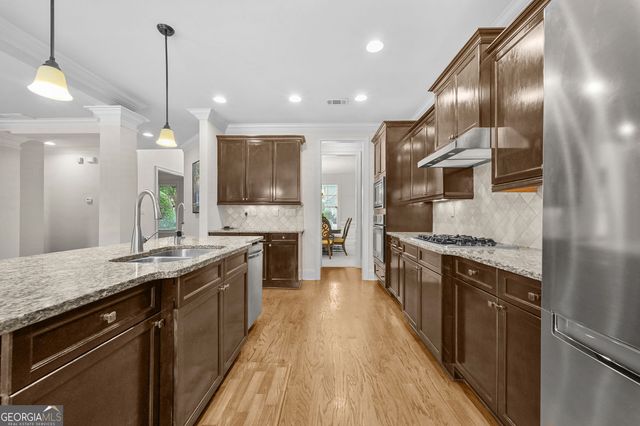 3086 Willow Leaf Drive, Suwanee, GA 30024