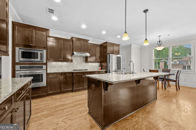 3086 Willow Leaf Drive, Suwanee, GA 30024
