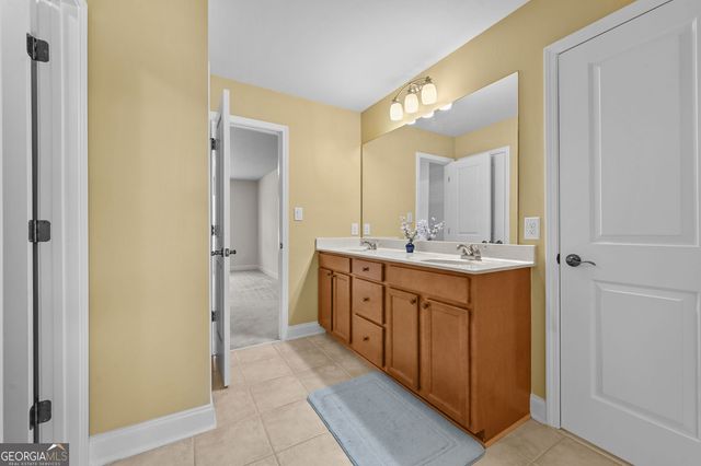 3086 Willow Leaf Drive, Suwanee, GA 30024