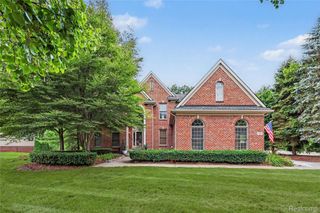 6304 Pennington Drive, White Lake Charter Township, MI 48383