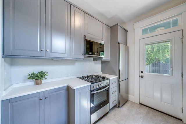 992 Delaware Avenue, Columbus, OH 43201