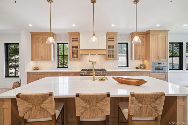 417 West Street, Harrison, NY 10528